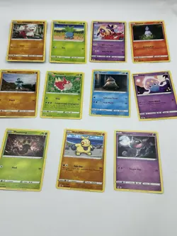 Lot of (24) dif 2022 Pokemon Lost Origin Cards Aerodactyl Murkrow Seadra Paras - Image 5