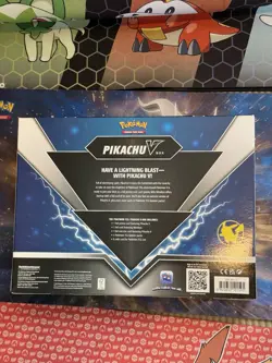 Pokemon TCG Pikachu V Box (2 Evolving Skies & 2 Brilliant Stars) Booster Packs - Image 2