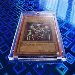 YuGiOh SUMMONED SKULL MRD003 Metal Raiders Ultra Rare Holo 1996 Ed UNPLAYED - Image 2