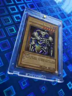 YuGiOh SUMMONED SKULL MRD003 Metal Raiders Ultra Rare Holo 1996 Ed UNPLAYED - Image 3