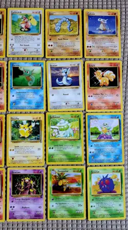 1999 Pokemon Base Lot Of 108 Cards Vintage Mewtwo Bulbasaur Pikachu Charmander - Image 3