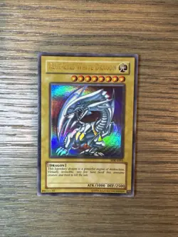 1x Yugioh Blue-Eyes White Dragon SDK-E001 LP - Image 1