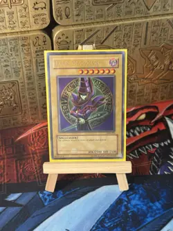 Yu-Gi-Oh! TCG Dark Magician LOB-005 Unlimited Ultra Rare Light Play - Image 1