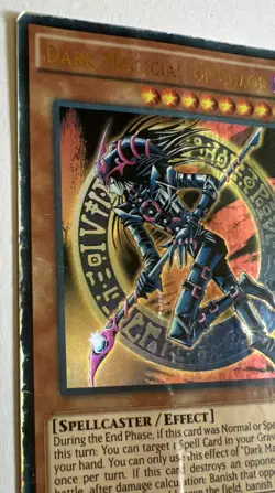 Yugioh! TCG Dark Magician of Chaos Holo 1st Edition YGLD-ENC02 HEAVILY DAMAGED - Image 4