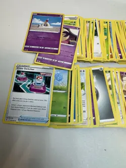 Pokemon Card Lot 100 OFFICIAL TCG Cards - Image 2
