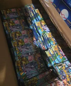 Pokemon TCG Pokemon GO Booster Packs Lot of 100 Factory Sealed Unsearched - Image 1