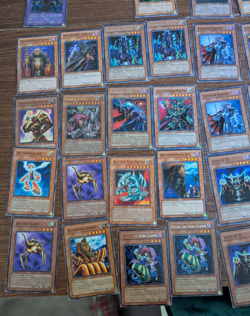 yu-gi-oh cards lot of 40+ starter deck legacy of darkness rise of destiny maybe - Image 4