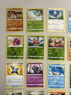 Pokemon Trading Card Game - Mixed Wholesale Lot (Set of 50 Pokemon Cards) - Image 3