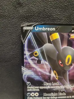 Umbreon V 094/203 Sword And Shield Evolving Skies Holo Pokemon - Image 2