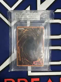 BLUE-EYES WHITE DRAGON YU-GI-OH YUGIOH ULTRA RARE 1ST EDITION SDK-001 BGS 6.5 - Image 2