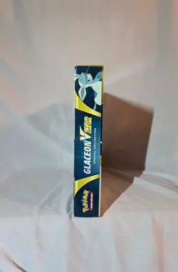 2022 POKEMON GLACEON VSTAR SPECIAL COLLECTION BOX SEALED - Image 4