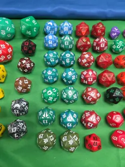 Magic The Gathering Dice 65 Multiple Variants Green Red White Yellow Black TS - Image 3