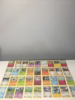 Very Good Condition pokemon cards lot 154 + 7 Trading Card Game (protection) - Image 1