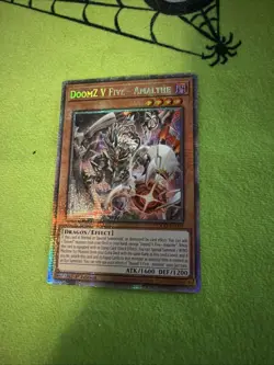 * DOOMZ V FIVE - AMALTHE * STARLIGHT RARE 1ST EDITION DOOD-EN009 (NM) YUGIOH! - Image 1