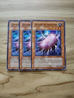 Yu-Gi-Oh! - Cocoon Of Evolution 3X - Complete Playset - Image 1