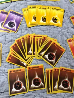 Bulk Lot All 7 1999 Base Set Pokemon Energy Cards #96 - #102 LP-HP Lot of 141 - Image 3