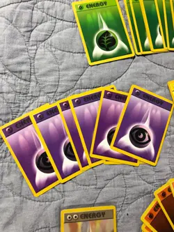 Bulk Lot All 7 1999 Base Set Pokemon Energy Cards #96 - #102 LP-HP Lot of 141 - Image 5