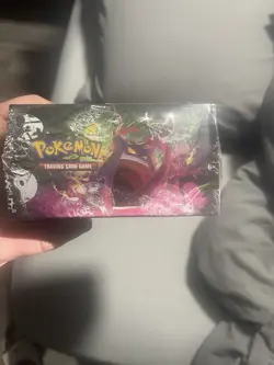 Pokemon Sword and Shield - Fusion Strike Booster Box - Image 2