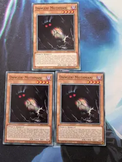 YuGiOh! Danger! Mothman! SR13-EN020 x3 PLAYSET 1st Ed - Image 1