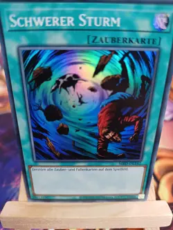 Schwerer Sturm MRD DE142 Super Rare 25th DE NM YUGIOH - Image 1