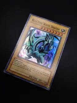 YUGIOH 2004 | BLUE-EYES WHITE DRAGON | SKE-001 | 1ST EDT | EXCELLENT - NM - Image 3
