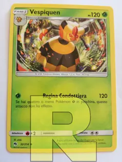 Vespiquen R Tuoni Perduti 32/214 R Non Comune R Pokemon R Italiano - Image 1