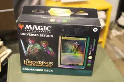 Magic the Gathering The Lord of the Rings Food and Fellowship Commander Deck - Image 1