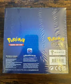 Pokemon TCG: GO Dragonite VSTAR Premier Deck Holder Collection - Factory Sealed - Image 4