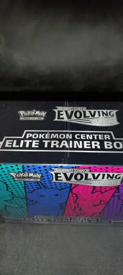 2021 Pokemon Evolving Skies Pokemon Center Sealed ETB - Damaged(Slit In Plastic) - Image 3