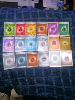 Pokemon Tcg Energy Holo Lot 18 Cards - Image 1