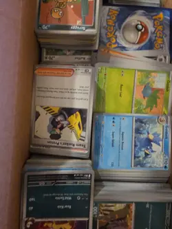 2700+ Pokemon Modern Eng Bulk Card Lot, Includes 600+ Holos and 1900+ Nonholos - Image 2