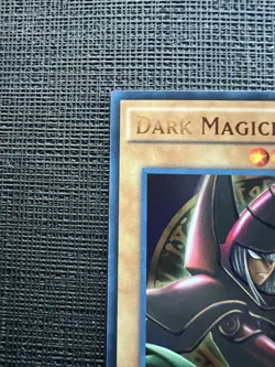 Yu-Gi-Oh! TCG Dark Magician Unlimited Edition Ultra Rare YGLD-ENB02 NM - Image 2
