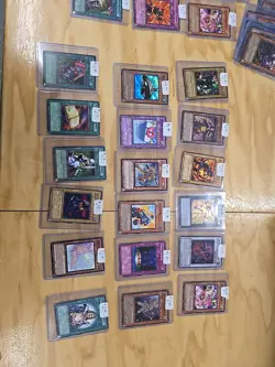 Huge yugioh card lot Vintage 139 Cards - Image 2