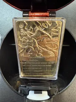 23K Gold Plated CHARIZARD Trading Card 1999 Burger King Pokemon #6 WITH BALL - Image 3