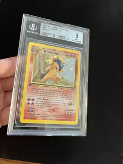RED DOT ERROR 1st Edition Typhlosion 17/111 BGS 9 MINT Holo Pokemon Cards Neo - Image 4