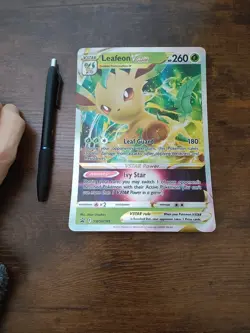 Leafeon VSTAR - SWSH195 - Jumbo Oversized Cards Pokemon Trading Card (NM-) - Image 4