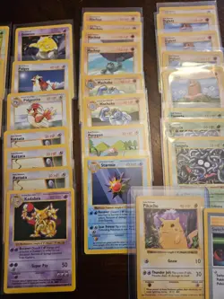 52 all vintage wotc Shadowless base set Pokemon card lot incl. Error red... - Image 2