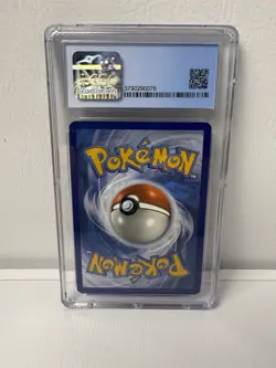 Pokemon TCG Vivid Voltage Reverse Holo Rare Charizard 025/185 Mint Condition - Image 2