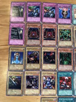 Yu-Gi-Oh! TCG Starter Deck Yugi SDY & SYE x45+ Cards Holos, 1st Edition, + More - Image 3