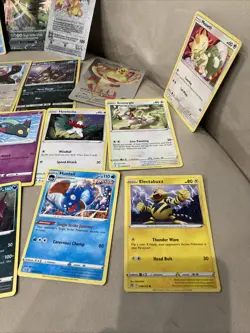 Pokemon TCG Holo Rare Lot of Cards - Charizard, Meowth, and more ! READ! - Image 2