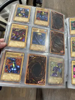 Vintage Yu Gi Oh! Binder Lot 1996 MIXED CONDITION RANDOM RARES/U RARE/RANDOM - Image 4