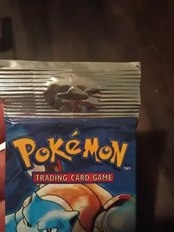 Pokemon FACTORY SEALED 1999 Base Set Unlimited Blastoise Art Booster Pack!! WOTC - Image 2