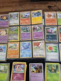587 card pokemon lot from various years and sets. holos, rares. - Image 4