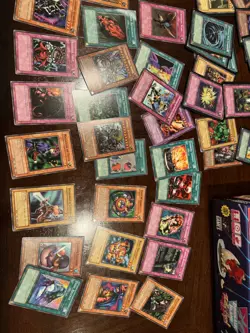 🔥Yugioh 550+ Cards Random Bulk Lot - Image 1