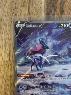 Suicune V GG38/GG70 Crown Zenith Pokemon Card Illustration Galarian Gallery Holo - Image 2
