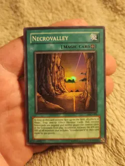 Yugioh Necrovalley PGD-084 Super Rare Pharaonic Guardian LP - Image 1