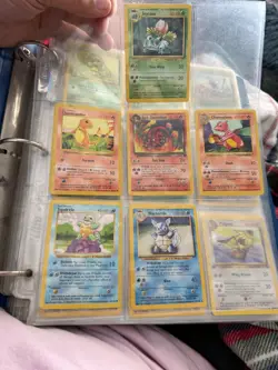 1999-2000 pokemon card lot 200+ cards - Image 1