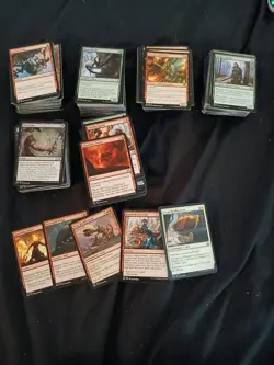 Magic the Gathering Lot Of 613 mixed cards. various sets and rarities - Image 1