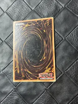 Yugioh Blue-Eyes White Dragon FL1-EN001 Secret Rare Limited Edition MP - Image 4
