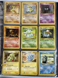 Pokemon Card Collection VTG Binder Holo Rare WoTC Moltres Pikachu Eevee Delta - Image 3